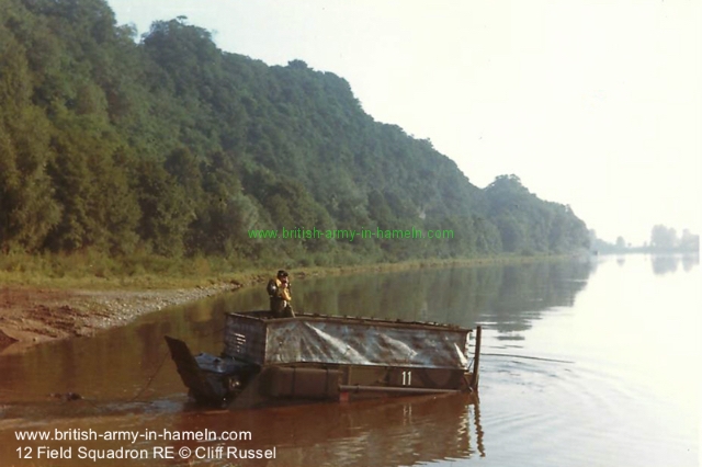 1973-12th-field-squadron-006-11a-beached-by-cliff-russel