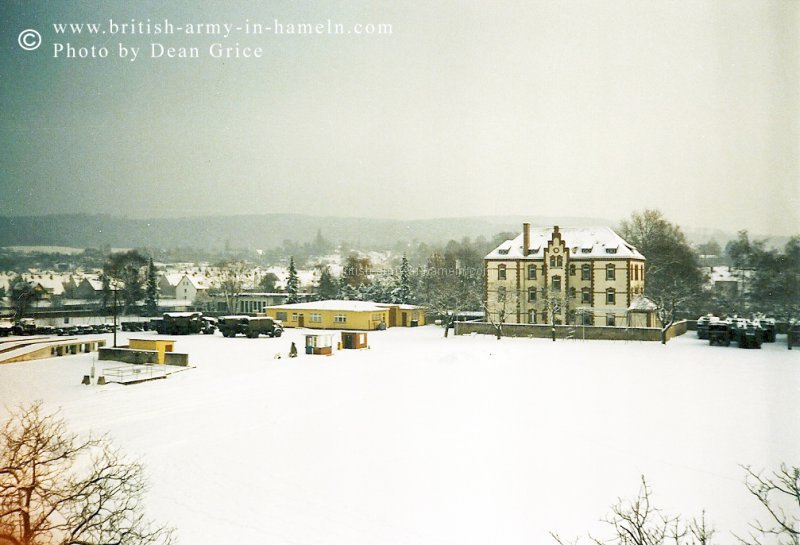 1985 this-is-the-view-from-my-barrack-room-window-binden-barracks-scharnhorst-kasserne28-amphibious-engineer-regiment-royal-engineers-dec-1985.jpg