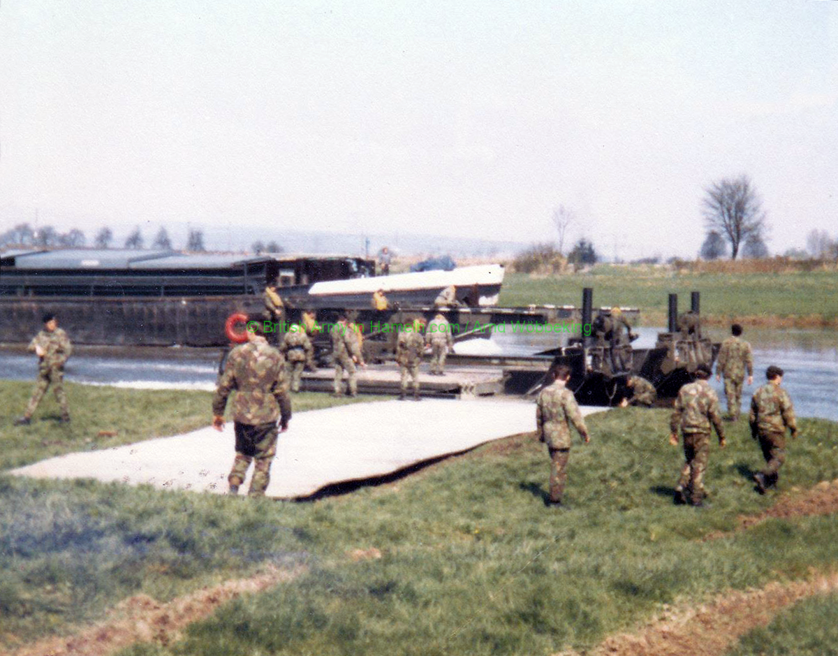 1982-28-amph-engr-rgt-64sqn-graeme-smith-00001-kopie