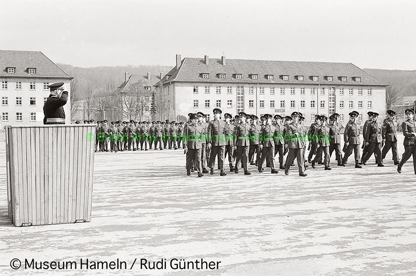 1969_04_02-britisches-hauptquartier-hat-hameln-verlassen-rg-00001-kopie